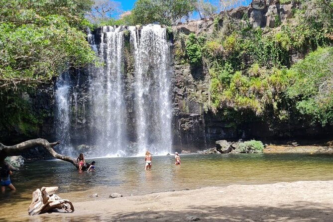 miravalles-volcano-hiking-waterfall-hot-spring-lunch