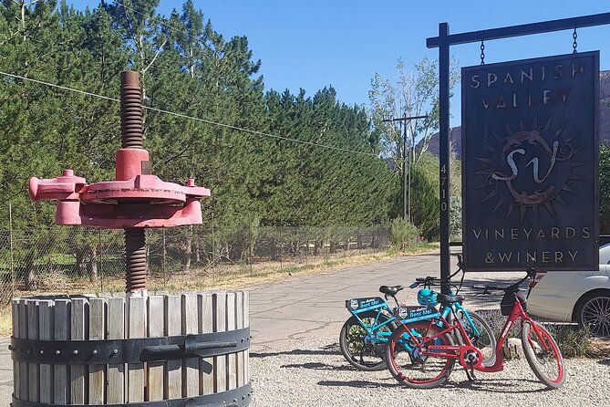 moab-back-roads-history-and-winery-e-bike-tour-2