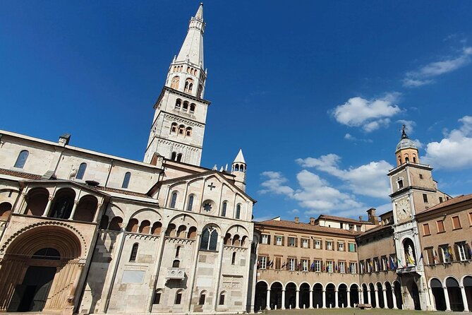 modena-walking-tour-with-audio-and-written-guide-by-a-local