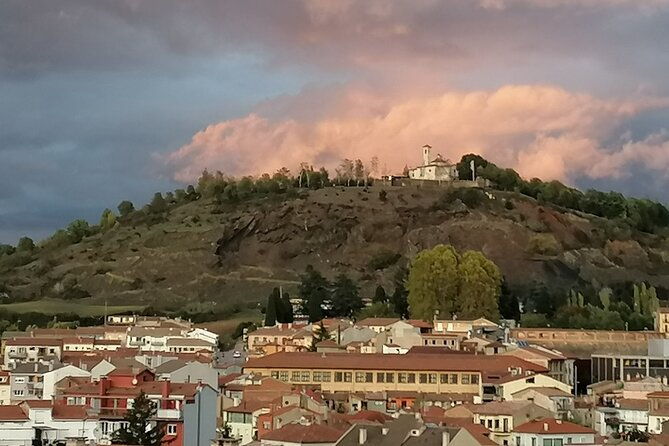 montsacopa-an-audio-tour-in-the-volcano-in-the-centre-of-the-city
