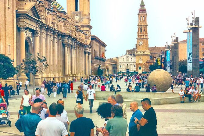 monumental-walking-tour-in-old-town-of-zaragoza