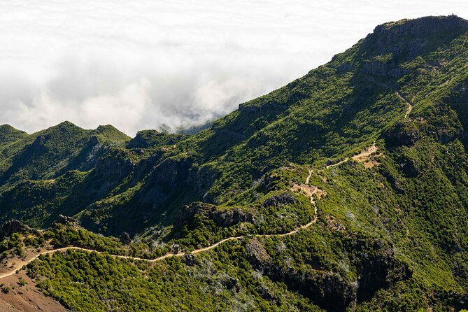 morning-self-guided-hike-pico-arieiro-to-pico-ruivo-w-transfers