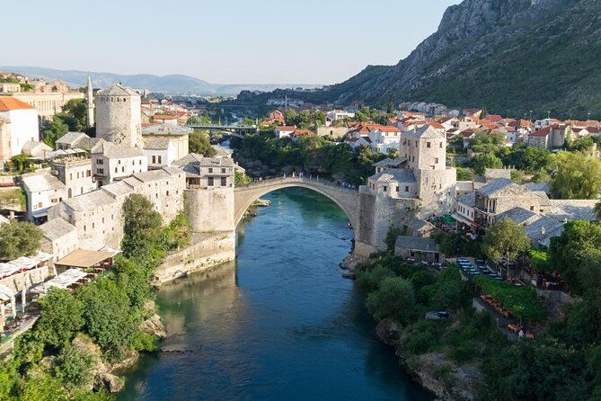 mostar-private-walking-tour-where-east-meets-west-3