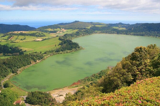 mystic-furnas-canoeing-terra-nostra
