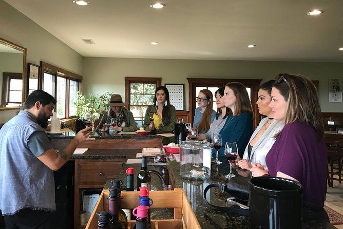 n-georgia-mountains-private-3-vineyard-8-guest-min-wine-tour