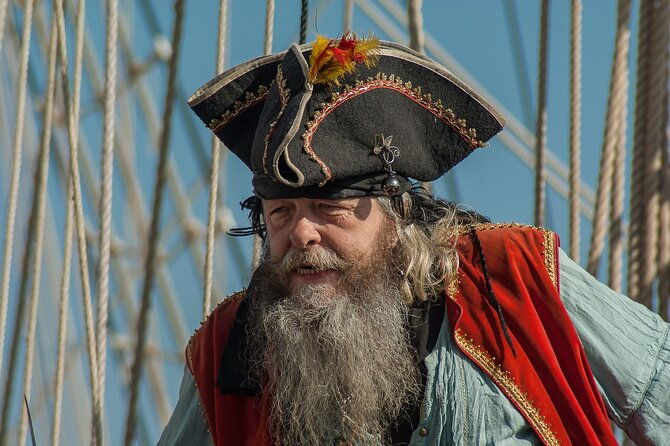 narrated-haunted-ghost-cruise-of-charleston-harbor