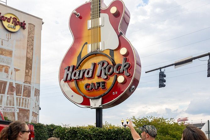 nashville-unveiled-history-highlights-and-hacks-walking-tour