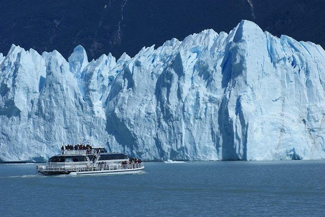 national-park-perito-moreno-glacier-optional-nautic-safari