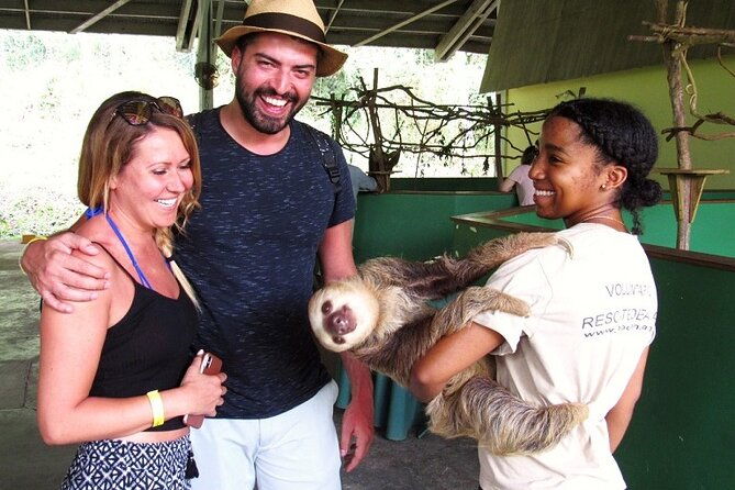navigation-in-the-panama-canal-gatun-lake-and-sloth-sanctuary