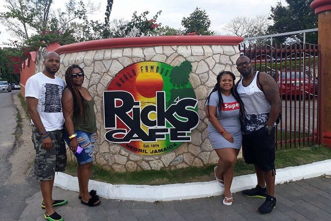 negril-7-miles-beach-and-ricks-cafe-tour-from-montego-bay