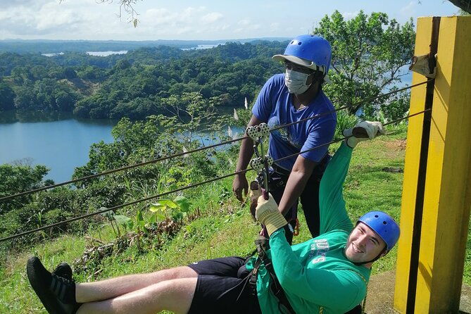 new-panama-zip-line-over-gatun-lake-and-kayak-or-horse-riding