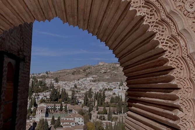 night-tour-of-the-alhambra-and-the-nasrid-palaces