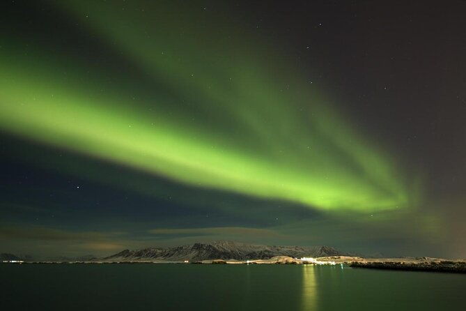 northern-lights-small-group-tour-from-reykjavik-with-free-photos