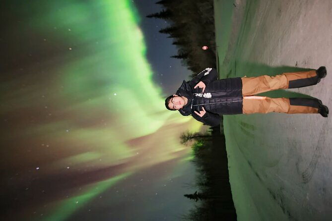 northern-lightsaurora-tour-with-photography-and-karaoke-on-car