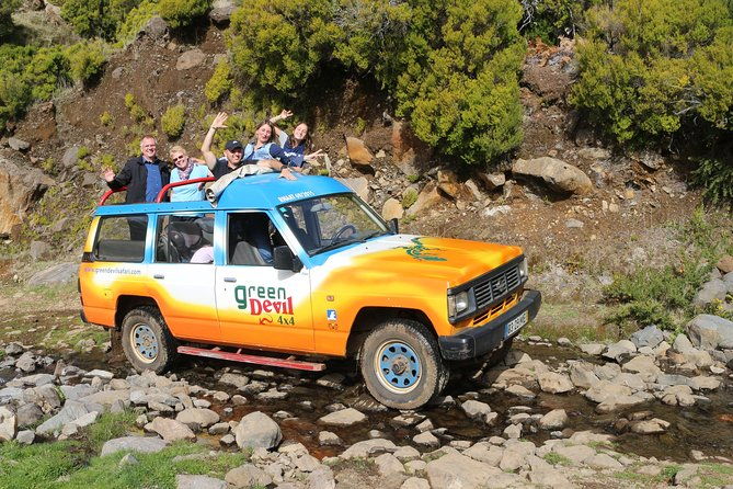 northwest-landscapes-unesco-volcanic-pools-4x4-experience-2