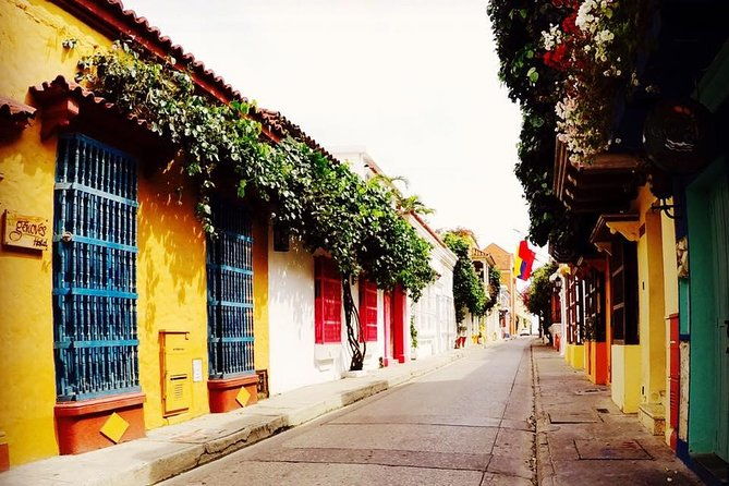 old-city-walk-taste-experience