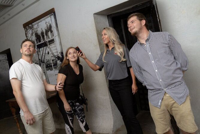 old-jail-after-dark-paranormal-experience