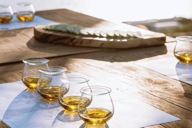 olive-oil-cheese-and-wine-tasting-with-local-expert-2