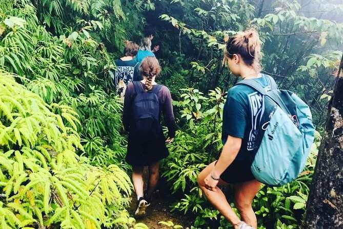 ometepe-trekking-volcano-maderas-by-happy-tours