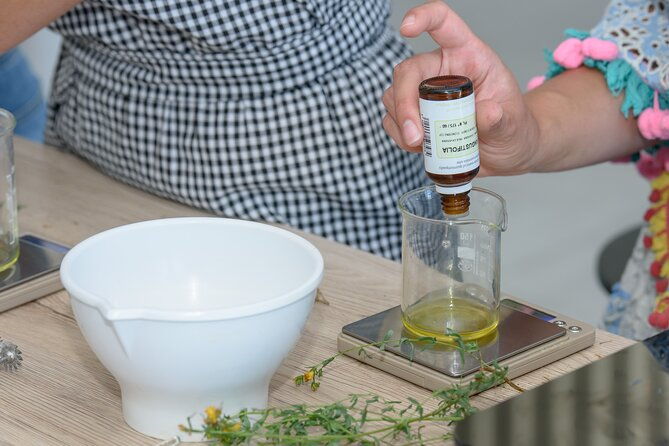 organic-cosmetic-making-experience-in-zadar