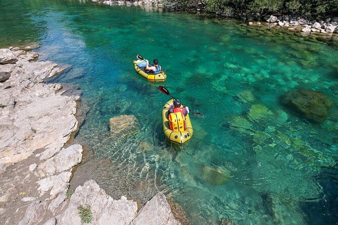packrafting-tara-river-with-lunch