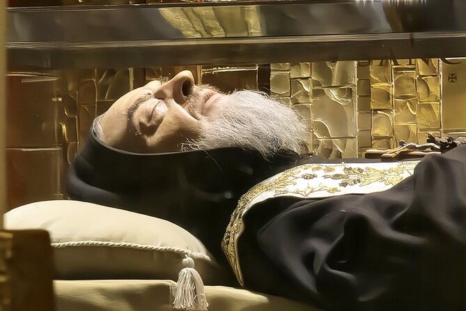padre-pios-shrine-in-san-giovanni-rotondo-from-bari-apulia