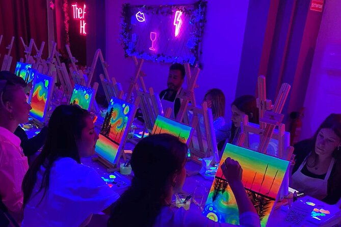 paint-a-neon-fluorescent-picture-while-drinking-unlimited-wine-2