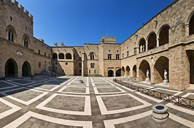 palace-of-the-grand-master-ticket-guided-private-tour-4