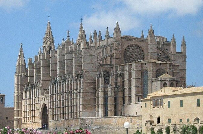 palma-the-cathedral-of-mallorca-skip-the-line
