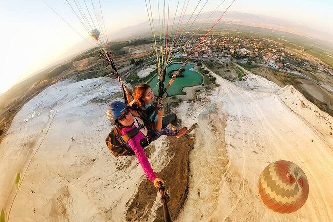 pamukkale-paragliding-experience-by-local-expert-pilots