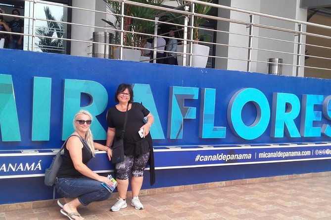 panama-city-tour-and-panama-canal-miraflores-locks