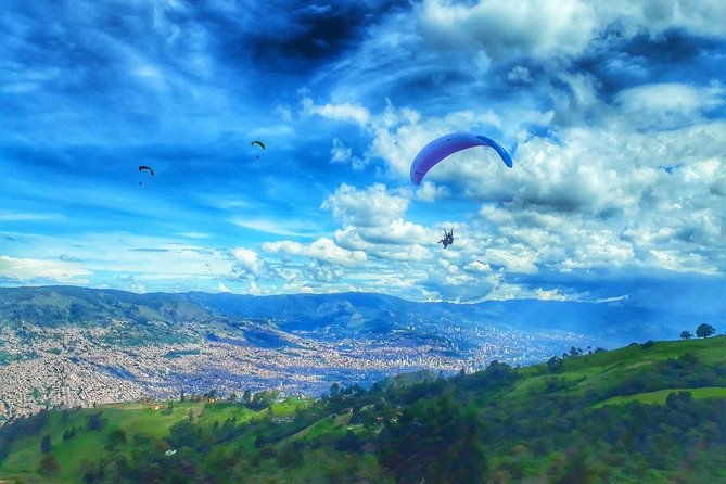 paragliding-in-medellin-includes-gopro-and-pick-up-drop-off