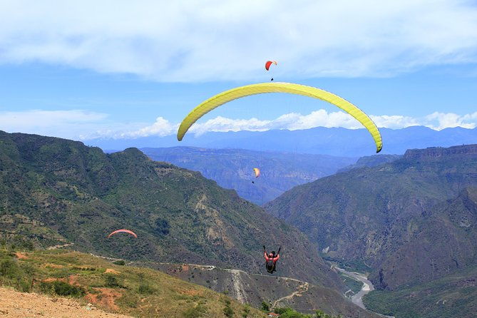 paragliding-in-the-grand-canyon-of-chicamocha