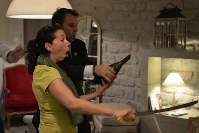 paris-wine-with-cheese-pairing-tasting-small-group-class