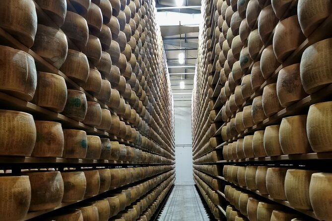 parmigiano-wine-and-balsamic-vinegar-experience-from-bologna