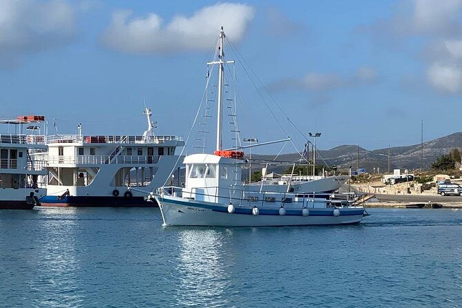 paros-half-day-wooden-boat-sea-tours-in-parikia-bay