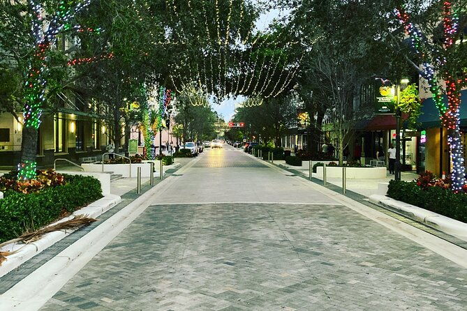 party-bike-tour-on-clematis-street-downtown-west-palm-beach