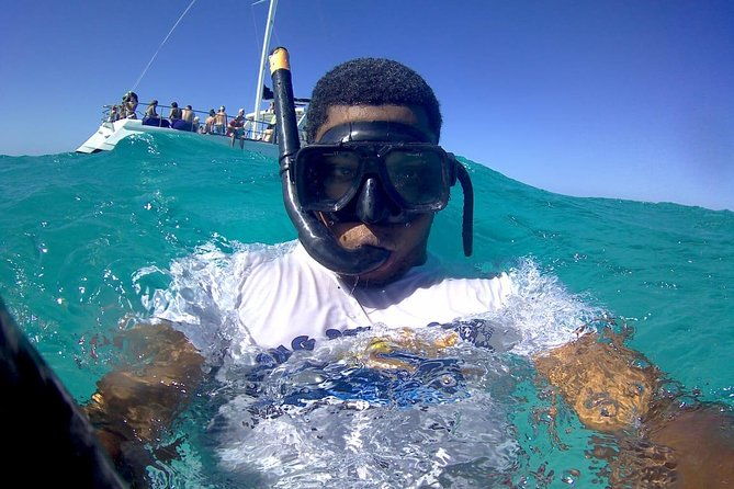 party-boat-and-snorkel-tours