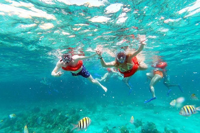 party-catamaran-openbar-music-negril-beach-ricks-snorkeling