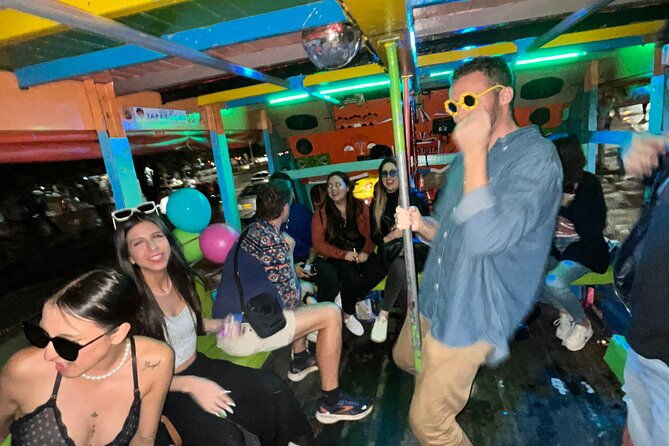 party-crawl-6-nightclubs-discotruck-afterparty-1h-openbar-pub