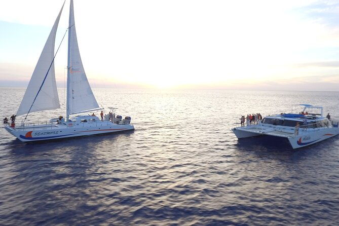 pau-hana-sunset-cocktail-cruise