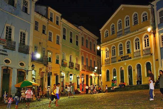 pelourinho-private-tour-by-night