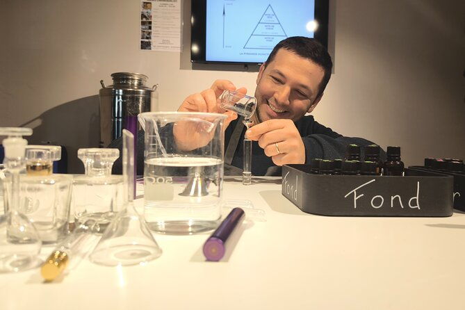 personalized-perfume-creation-workshop