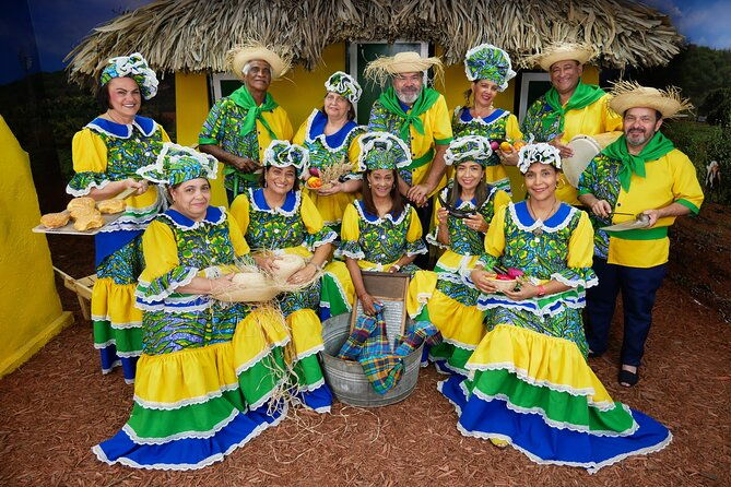 photoshoot-activity-with-traditional-curacao-attire
