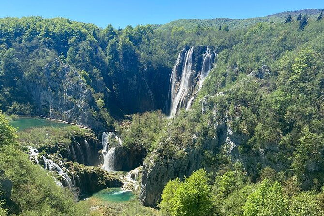 plitvice-private-tour-driver-guide-up-to-8-ppl-from-zadar