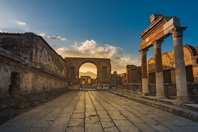 pompeii-guided-group-tour-plus-entry-ticket