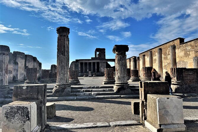 pompeii-guided-tour-with-skip-the-line-entry