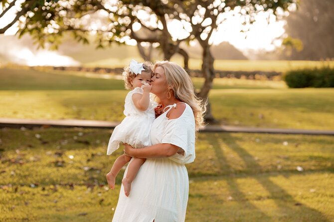 private-activity-professional-vacation-photoshoot-in-lahaina