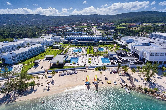 private-airport-transfer-in-montego-bay-and-falmouth-hotels