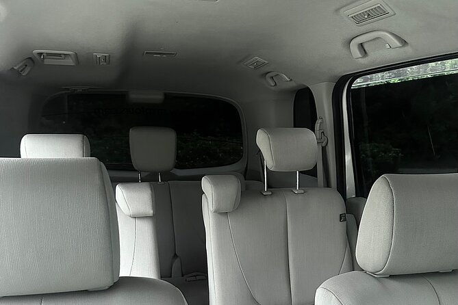 private-airport-transfer-to-trelwany-hotels-in-jamaica